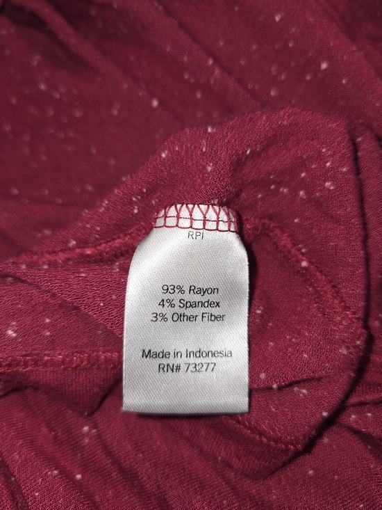 Apt. 9 Berry Speckled Scoop Neck Flutter Sleeve Top - Picture 7 of 7